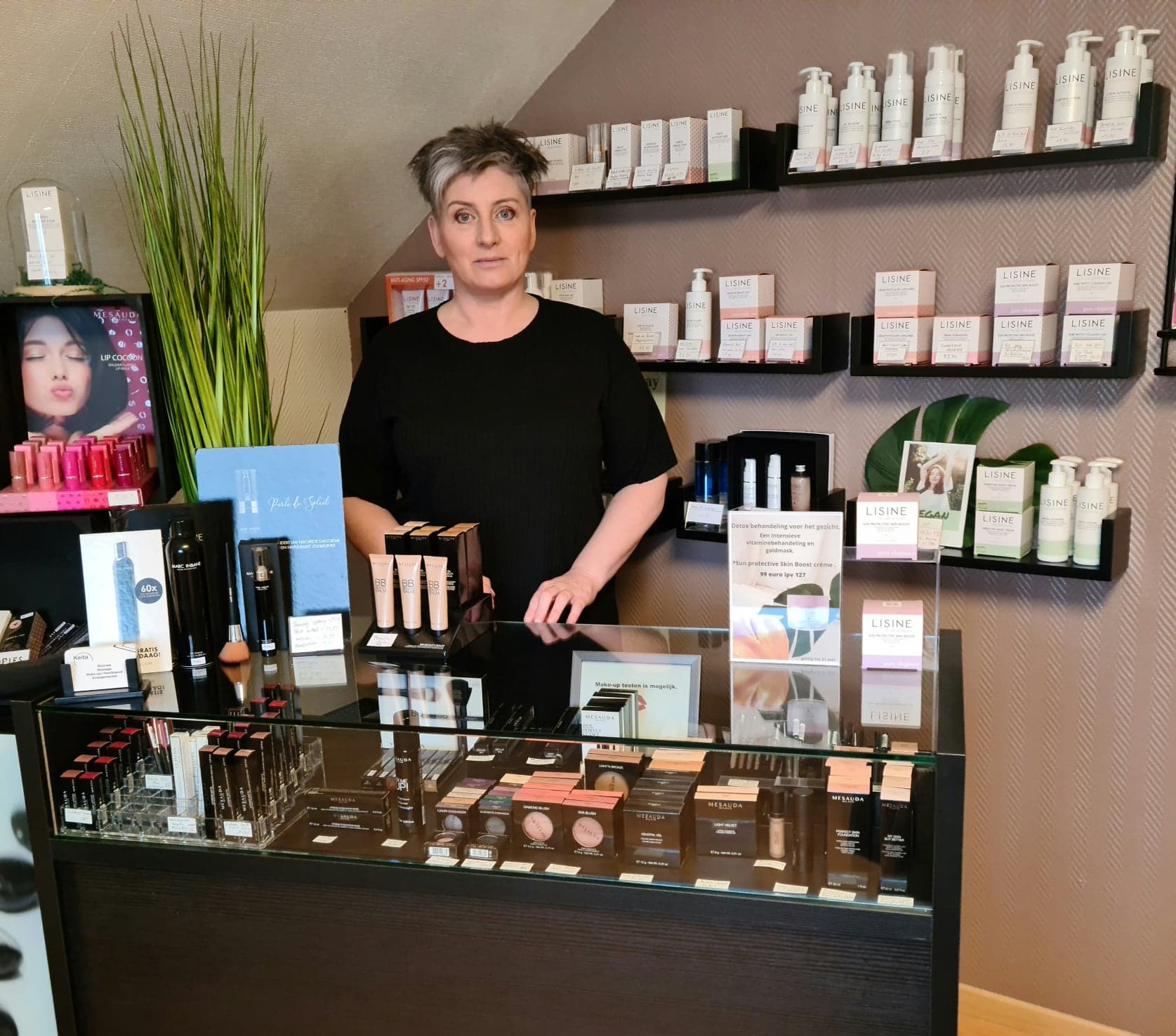 schoonheidsspecialisten Harelbeke Keita Skincare Massage Make-up